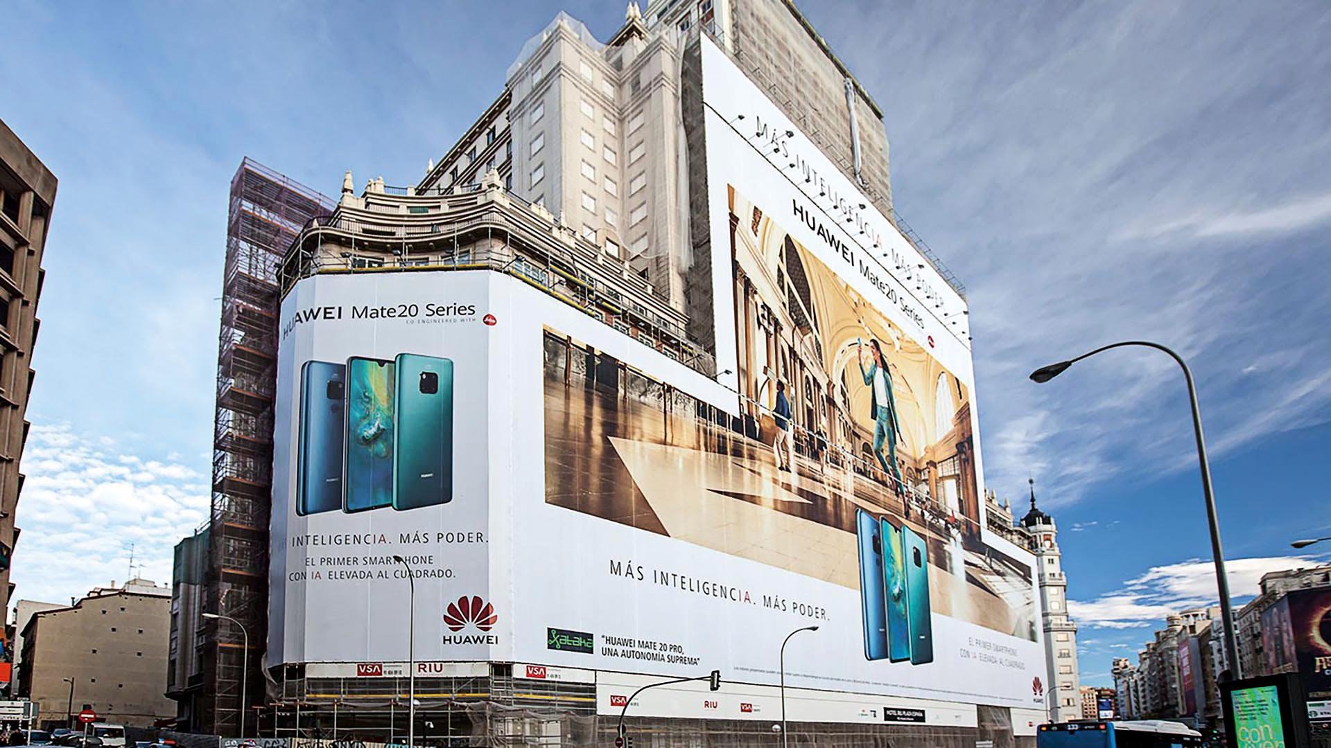 lona-publicitaria-huawei