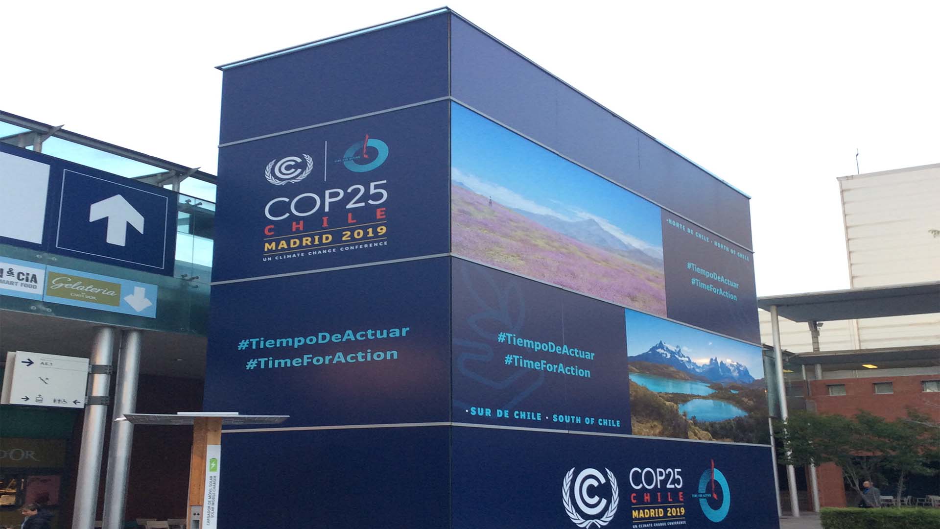 gran-formato-ascensor-cop25
