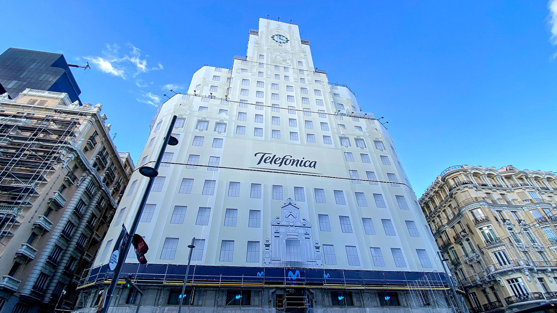 lona-publicitaria-telefonica
