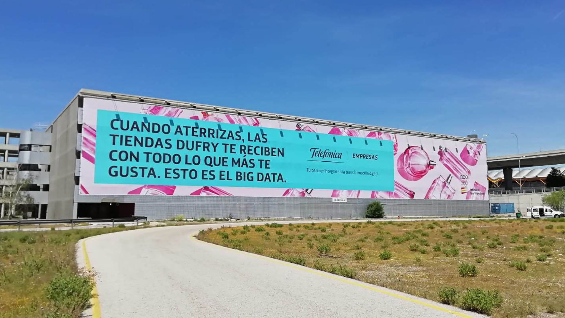 publicidad-fachada-telefonica.